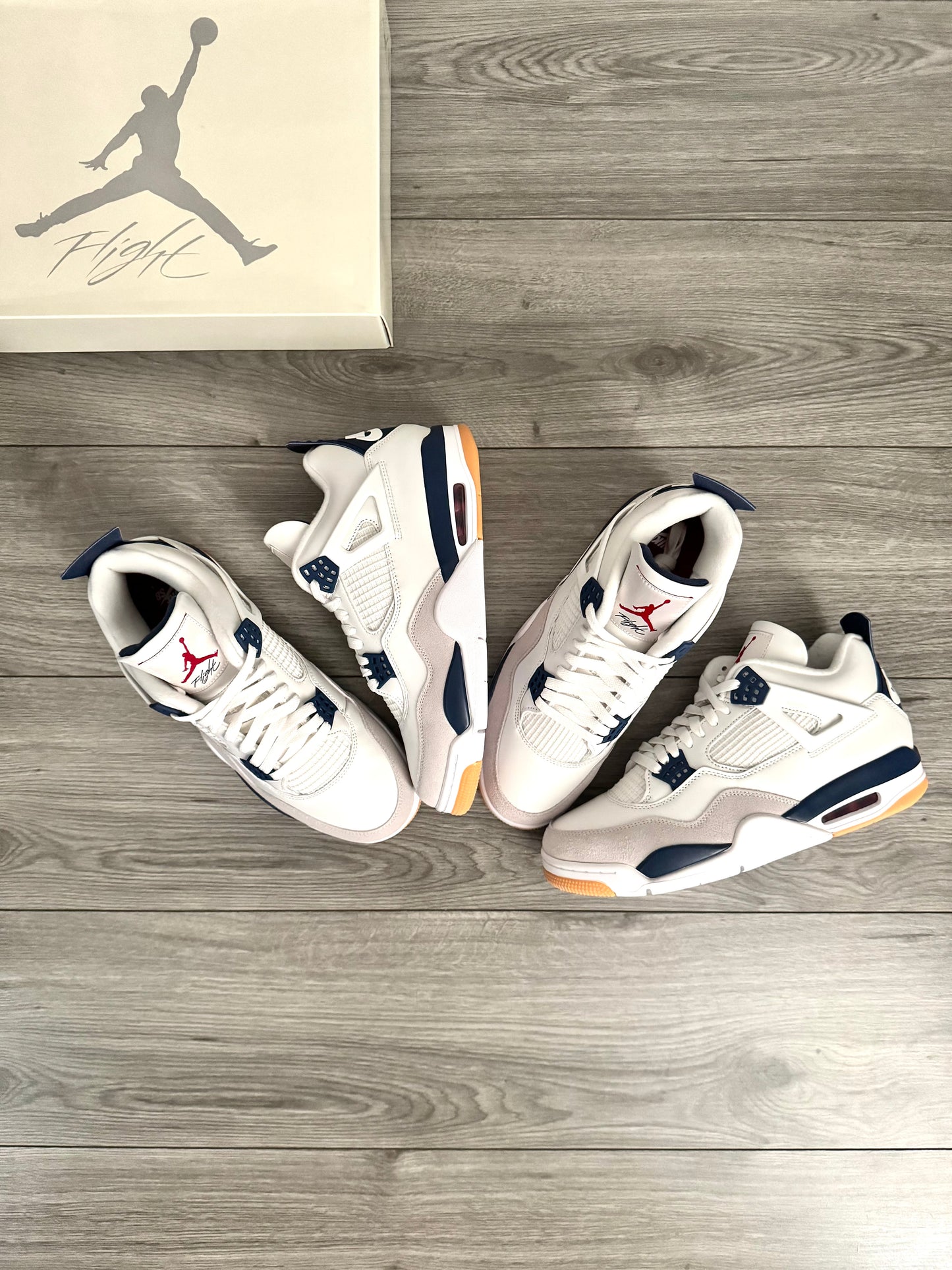 JORDAN 4 SB NAVY
