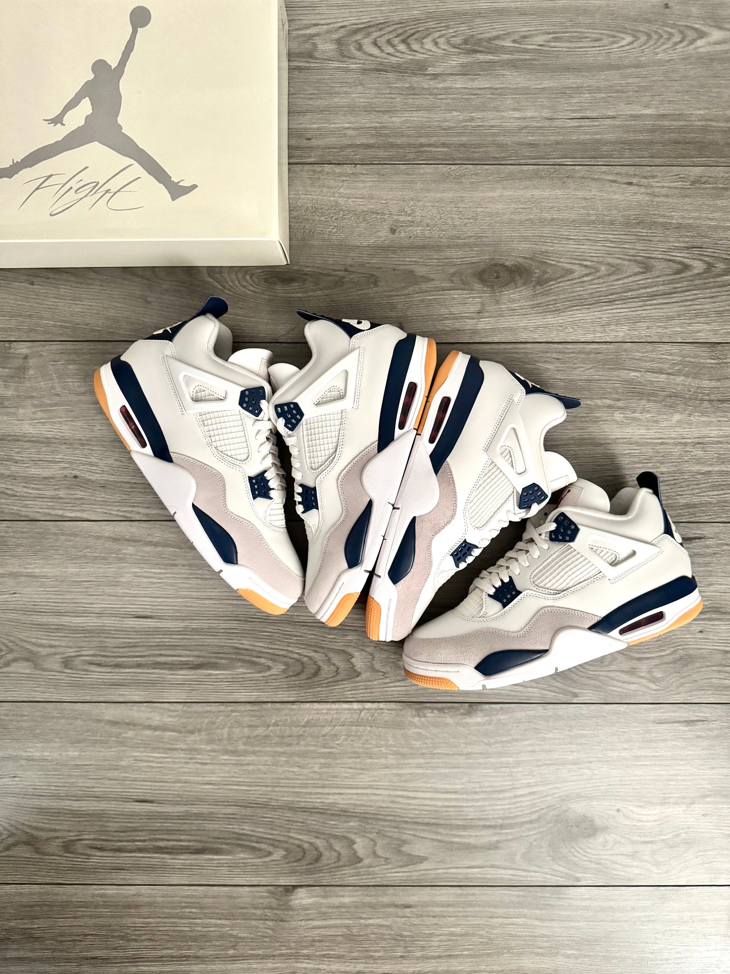 JORDAN 4 SB NAVY