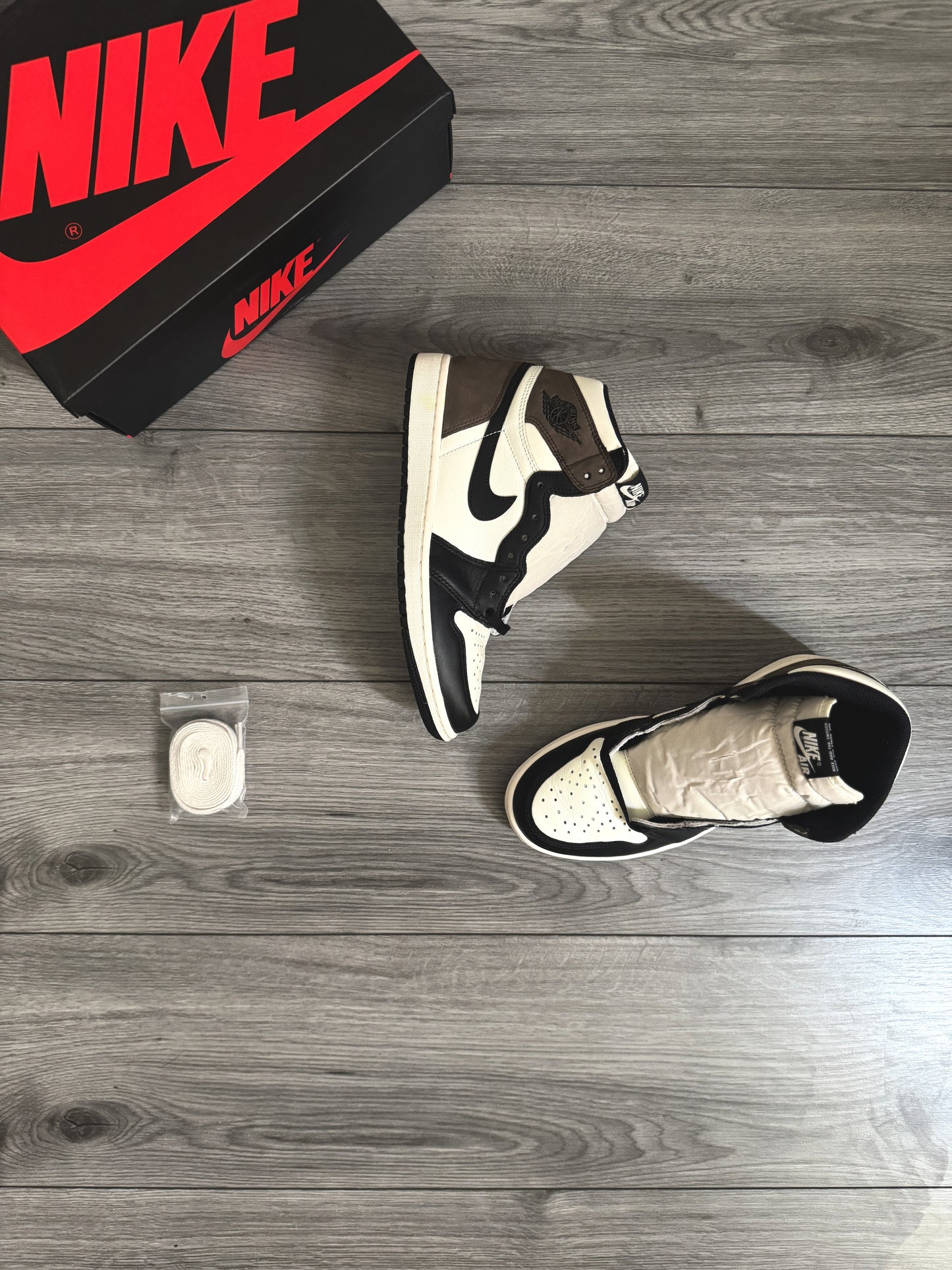 JORDAN 1 HIGH DARK MOCHA