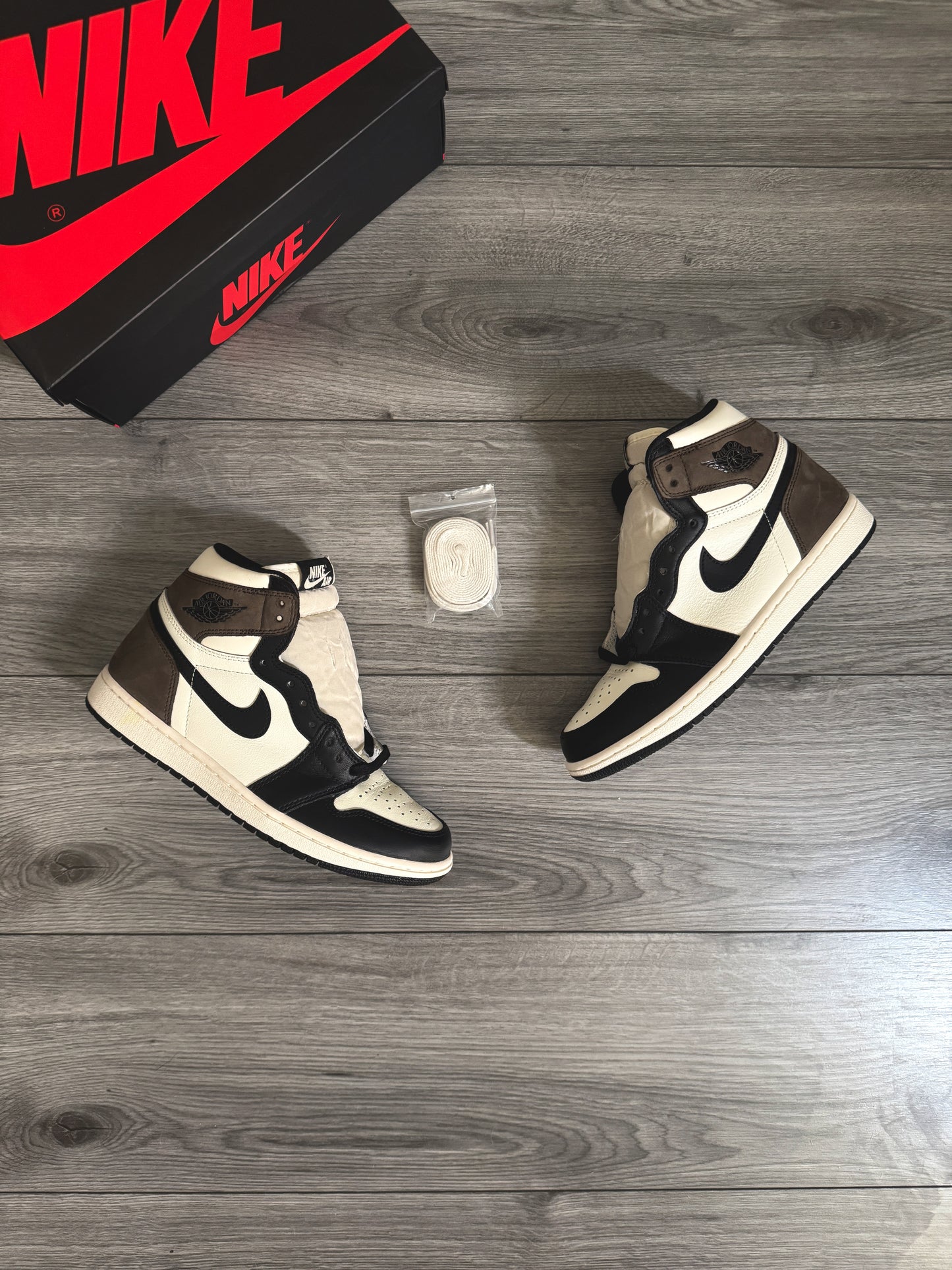 JORDAN 1 HIGH DARK MOCHA